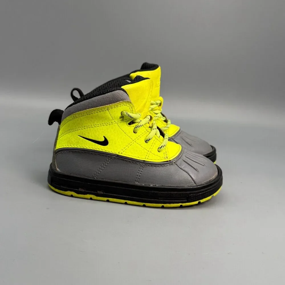 Nike Woodside 2 High Toddler Kids 7C Volt Neon Yellow Gray Lace-Up Winter Boots